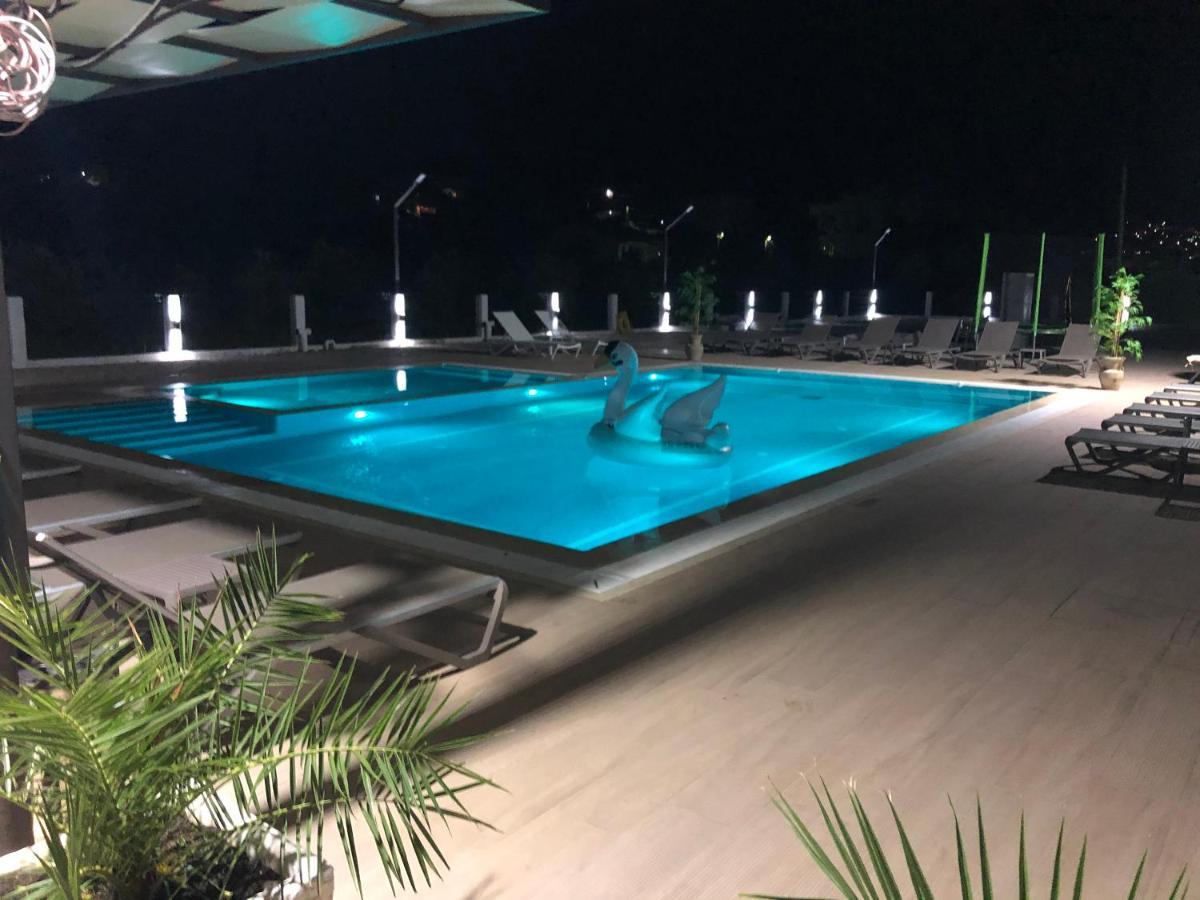 Metropolis Ulcinj Exterior foto